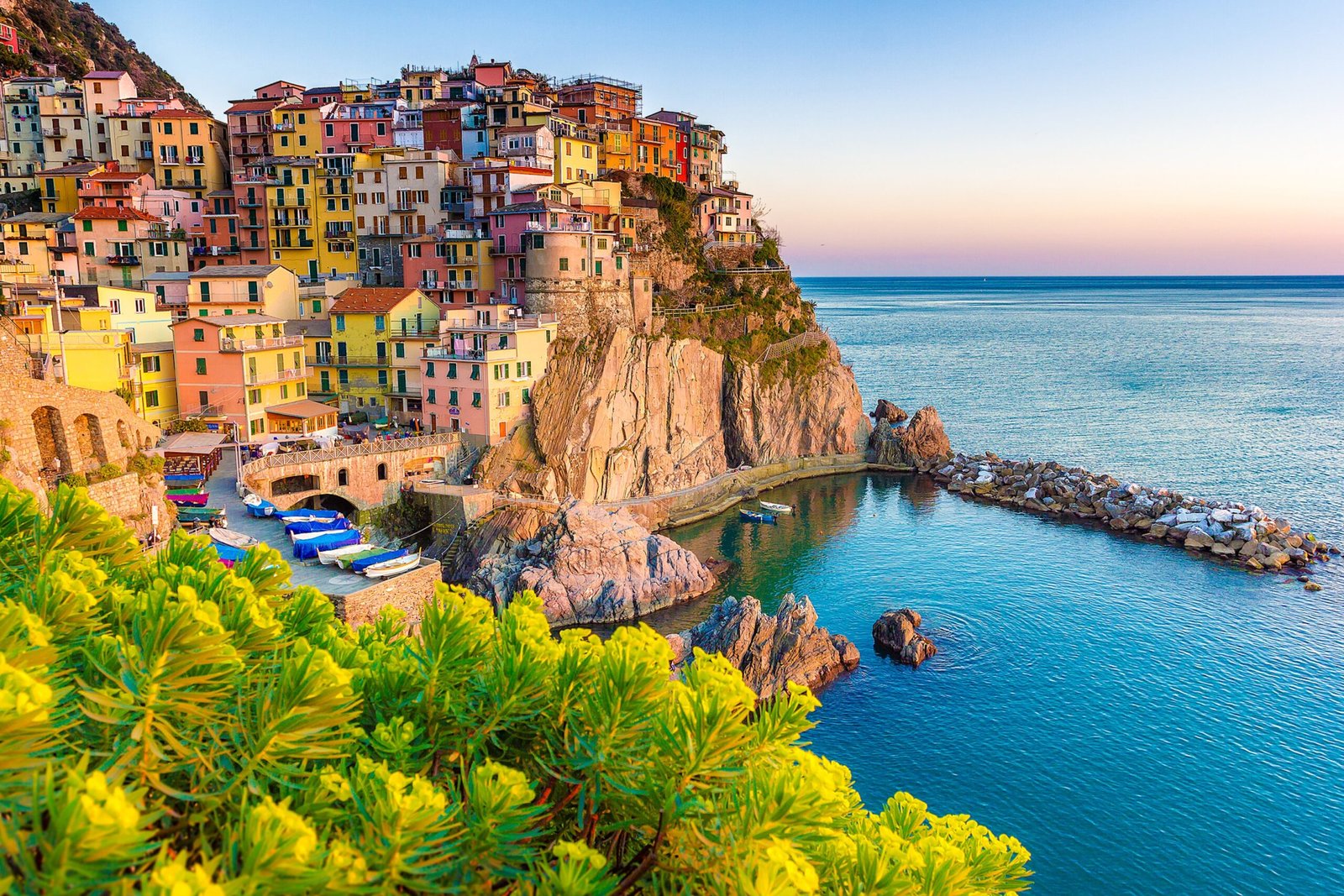 a stunning stretch of coastline located in the Campania region of southern Italy. It's one of the most popular destinations in Italy, known for its breathtaking views